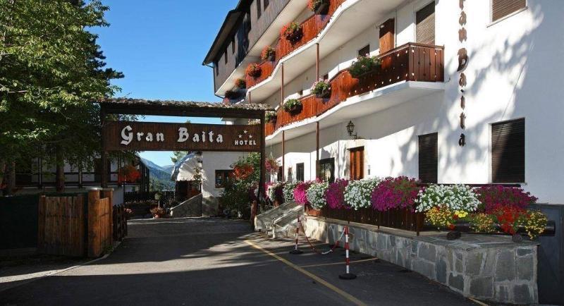 Hotel Gran Baita Oulx Екстериор снимка